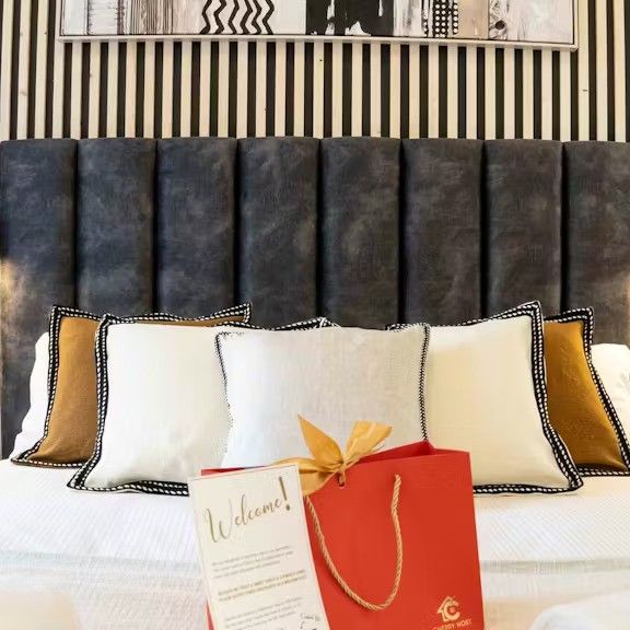 Calle de la Luna, Madrid, Community of Madrid 28004 - Photo 1