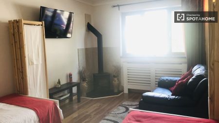 Cosy studio apartment for rent in Raheny, Dublin - Photo 4