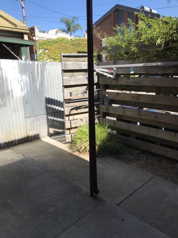 2/4 Highett Place, Fitzroy, VIC 3065 - Photo 4