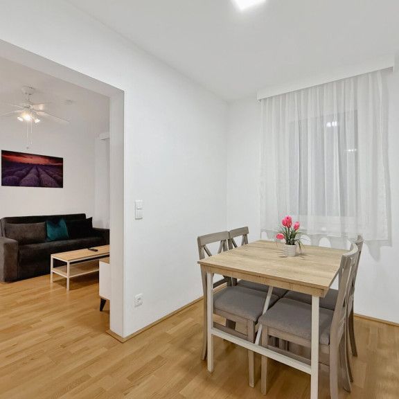 Miete | 2-Zimmer Wohnung in 1100 Wien | Voll möbliert | 1. Obergeschoss - Photo 1