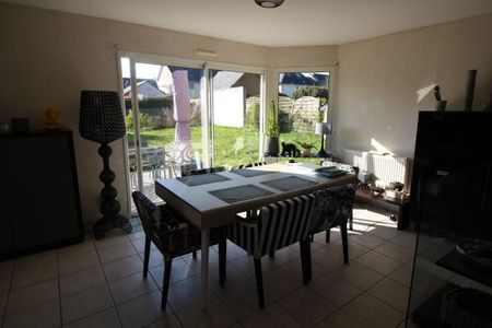 Maison 5 pièces – 103 m² environ à Pont-Péan (ref : G65951) - Photo 2