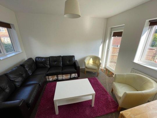 6 bedroom house share to rent - Photo 1