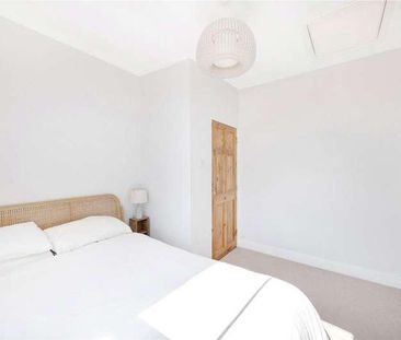 Queenstown Road, Battersea, London, SW8 - Photo 6