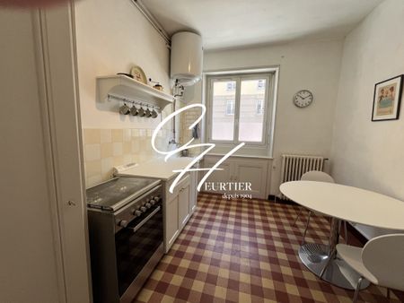 T1 MEUBLE - GRENOBLE - PROCHE GARE - Photo 2