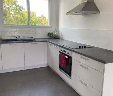 Location Appartement 3 pièces 48m² - Photo 4