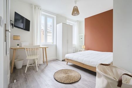 CORREE Roommate 4 Bedrooms at Amiens - Photo 3
