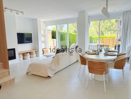 Alquiler de chalet pareado en Jardines de juadaisa s/n - Photo 2