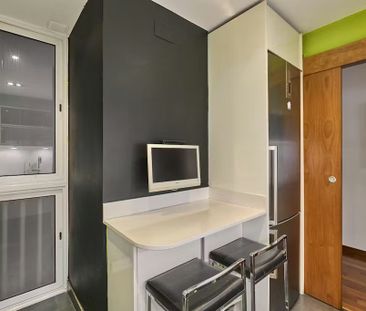 Carrer de la Indústria, Barcelona, Catalonia 08037 - Photo 4