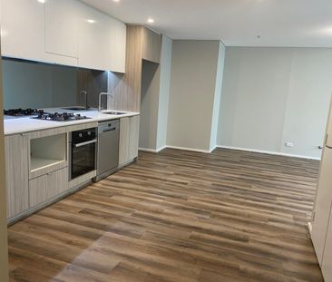 2nd Floor Modern 2 bedroom unit - Photo 3