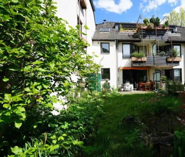 Wunderschöne 2-Zimmer-Wohnung mit Einbauküche und traumhaftem Garte... - Photo 6