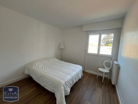 Location Appartement 3 pièces 72m² LA ROCHELLE 17000 - Photo 4
