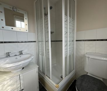 Wickliffe Park, Newark, Claypole - Photo 6