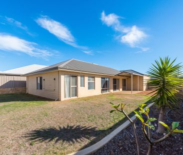 WANDINA FAMILY HOME! - Photo 2