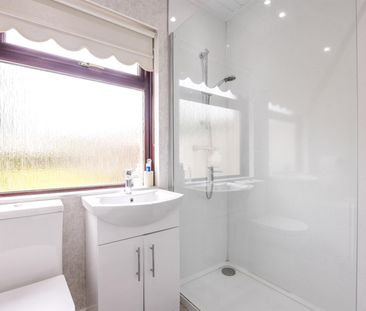 4 Hillside, - Photo 4