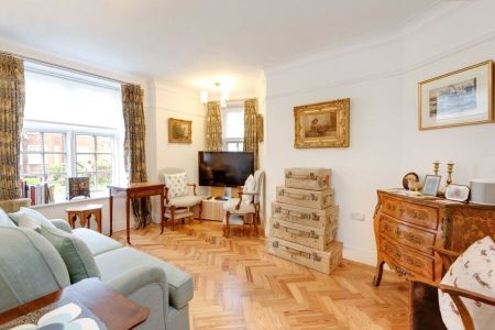 3 Bedroom Apartment To Let - Photo 4