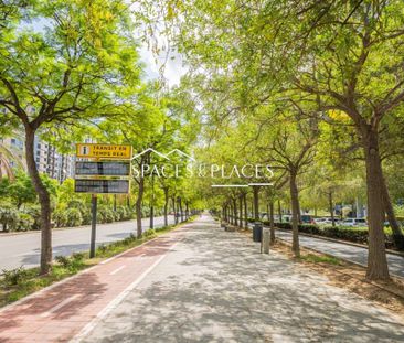 2 bedroom luxury penthouse for rent in Valencia, Spain - Photo 4