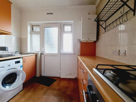 2 Bed Flat, The Vale, W3 - Photo 4