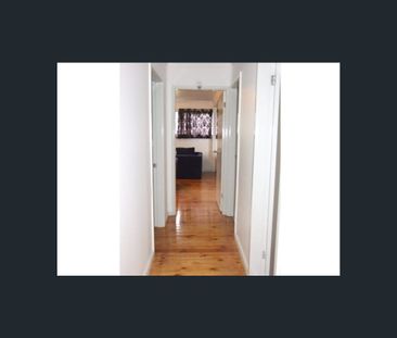 Family home in Great Location with Huge Yard - Photo 1