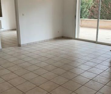 Appartement à louer sur PERNES LES FONTAINES - Photo 5