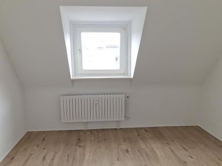 Renovierte 2-Zimmer-Wohnung im 2.Obergeschoss zu vermieten! 1 Nettokaltmiete frei (2. Monat)* - Photo 3