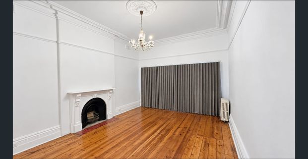 Spacious Four-Bedroom Family Home with Multiple Living Areas in Prime St Kilda Location - Photo 1
