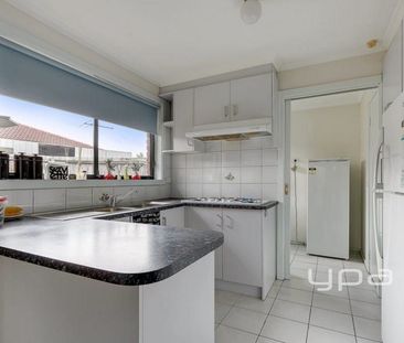 Prime Location - Photo 2