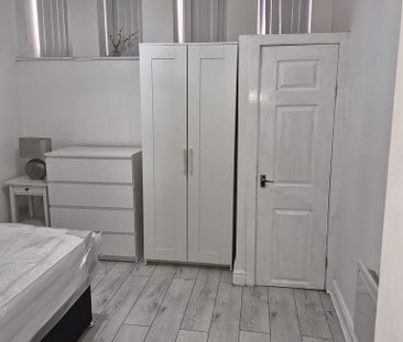 2 bedroom apartment to rent - Photo 6