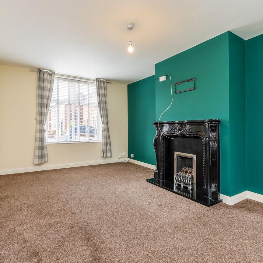 Speakman Avenue, Leigh, WN7 - Photo 1