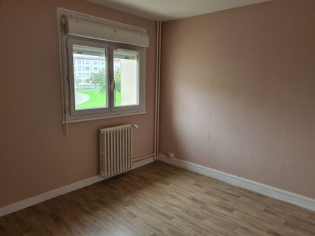 Location - Appartement T3 - 62 m² - Montbéliard - Photo 3
