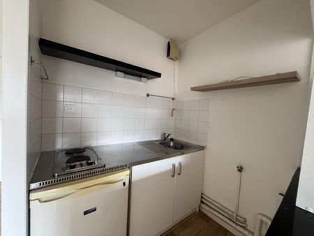 Location Appartement 1 pièce 32m² BORDEAUX 33800 - Photo 3