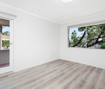 Modern 2 Bedroom Unit with Garage - Photo 1