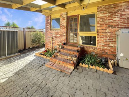 5 Ashley Street, Ironbark - Photo 3