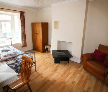 4 bedroom apartment to rent - Photo 4