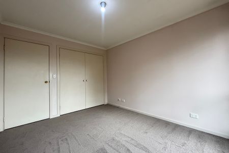 1 Scarborough Square, Mont Albert North - Photo 5