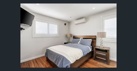 Luxury Living and Style! - Photo 4