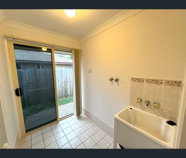 11 Rene Court, Wynnum West, Qld 4178 - Photo 5