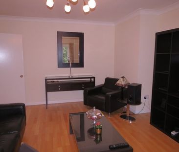 18 Pembroke Court Pembroke Road Ballsbridge Dublin 4, - Photo 1