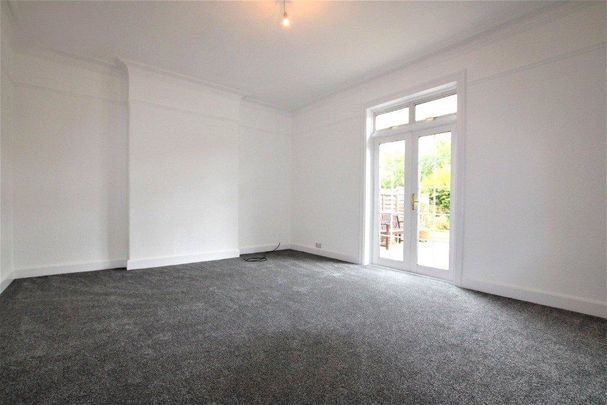 4 bedroom detached house to rent - Photo 1