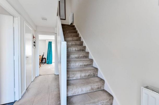 3 bedroom maisonette to rent - Photo 1