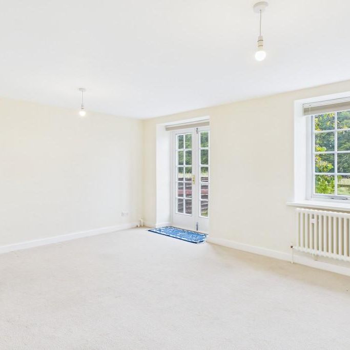 2 bedroom cottage to rent - Photo 1