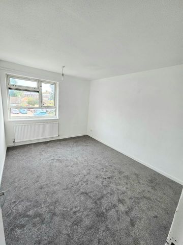 4 Bed Terraced House, Berkeley Path, LU2 - Photo 5
