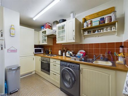 2 bedroom apartment to rent - Photo 3