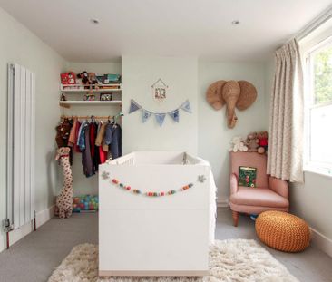 4 bedroom end of terrace house to rent - Photo 6