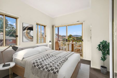 Townhouse living - Photo 2