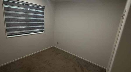 Charming 2BR Flat in Flat Bush - Photo 3