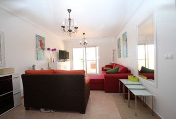 Apartamento bajo en Dehesa de Campoamor.