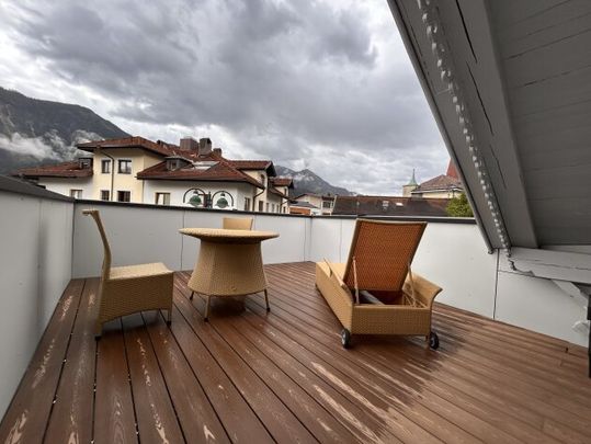 Renovierte Dachgeschosswohnung mit Altbauflair in Jenbach - Photo 1