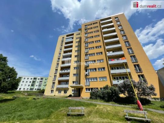 pronájem světlého udržovaného bytu 3+1 s balkónem Riegrova - Příbram - Photo 1