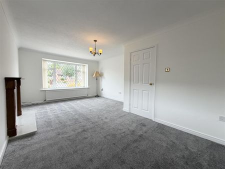 Laurelbanks, Heswall - Photo 3