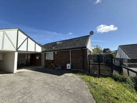 32 Halswater Drive, Churton Park - Photo 3